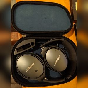 bose noise cancelling headphones QC25
